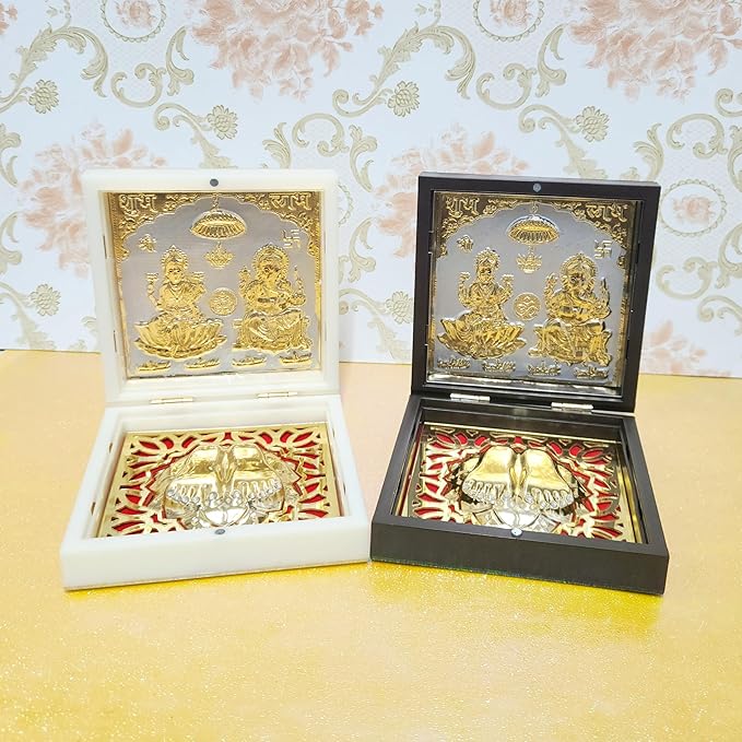 Lakshmi Ganpati with Charan Paduka