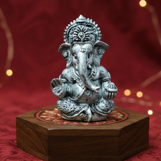 Ganpati Idol | Ganesha Statue | Ganesh Murti for Office Desk, & Ganpati Idol for Car Dashboard | Gifting | Pooja Return Gifts 3.5 Inch(Ganesha Silver Antique)