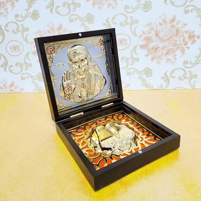 Shridi SaiBaba with Charan Paduka