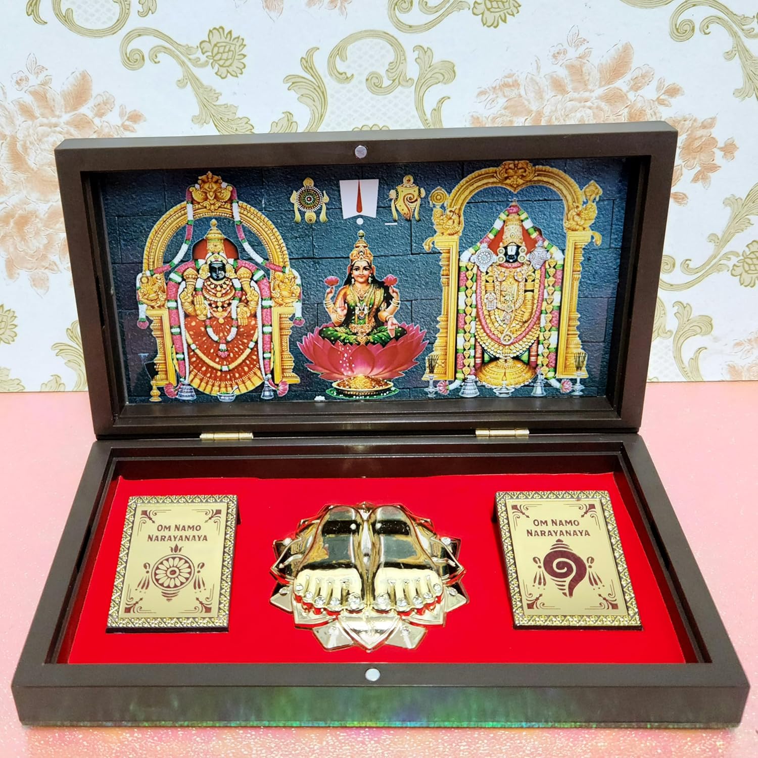 Cadre Photo Laiton Doré Tirupati Balaji - Temple De Poche Charan Paduka | Cadeau Diwali, Décoration