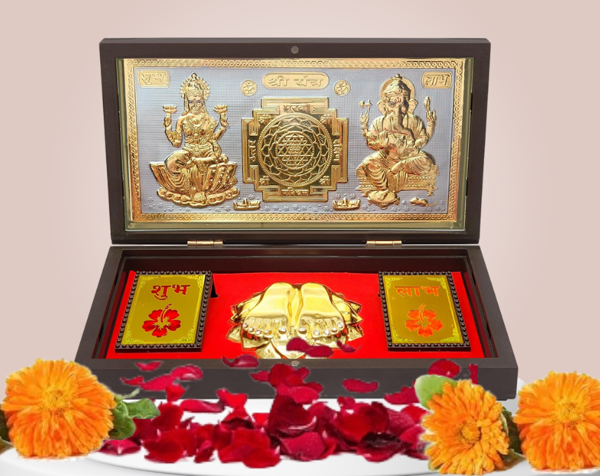 Laxmi Ganpati with Shree Yantra with Charan Paduka